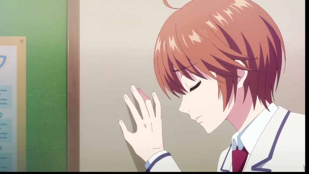 赤髪のアニメキャラクターが目を閉じて壁に手を添えているシーン