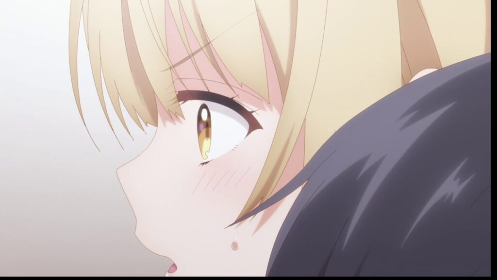 アニメ『お隣の天使様』2期・第2話より、椎名真昼の横顔のアップ。驚きで目を見開き、頬を赤らめながら周を見つめる(または周に抱き寄せられている)瞬間の、感情が溢れ出した表情。